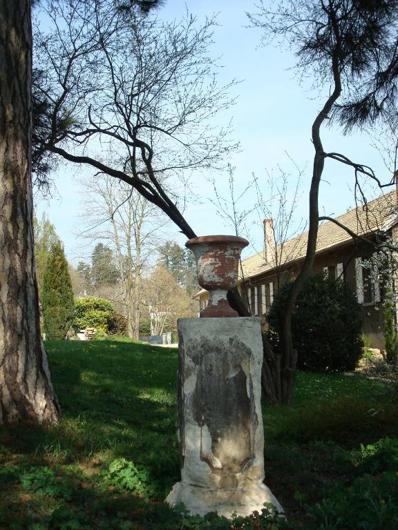 Les Communs Du Manoir Daire Écully Dış mekan fotoğraf