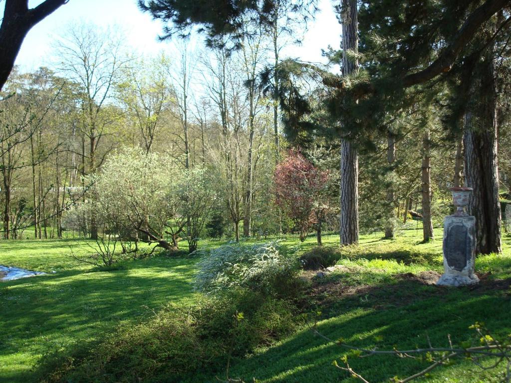 Les Communs Du Manoir Daire Écully Dış mekan fotoğraf