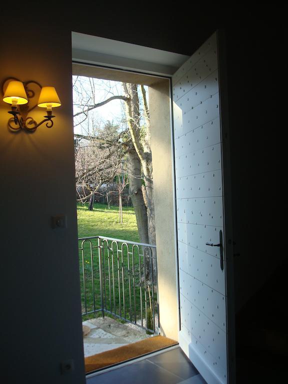 Les Communs Du Manoir Daire Écully Dış mekan fotoğraf